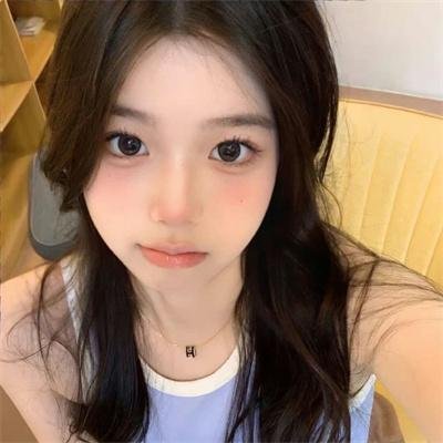 金发奇女